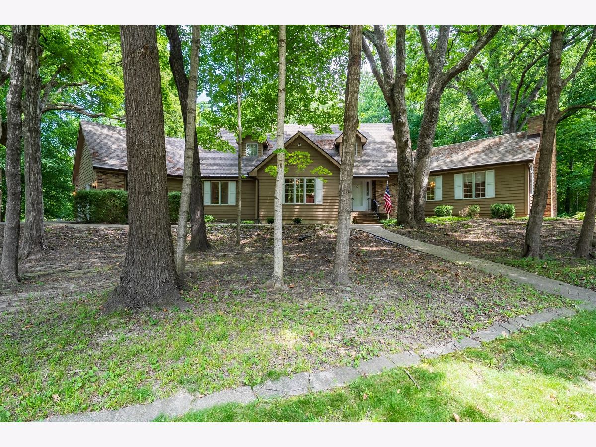  For Sale Towanda Illinois, 14 Bent Tree Lane