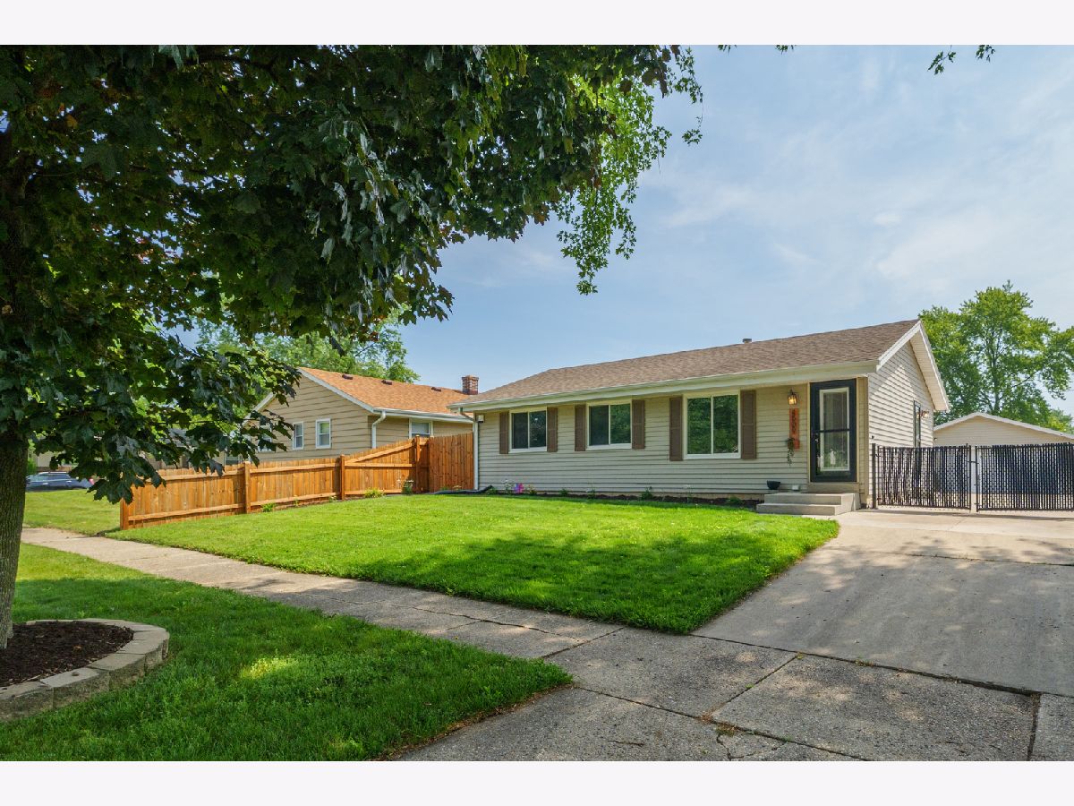  Sold Kenosha Wisconsin, 4609 Pershing