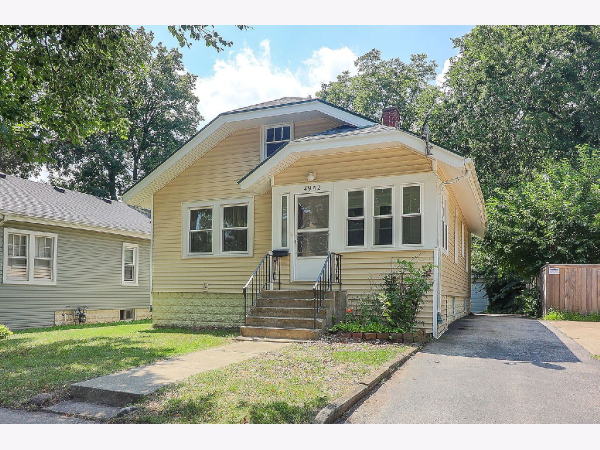  Sold Downers Grove Illinois, 4952 Linscott