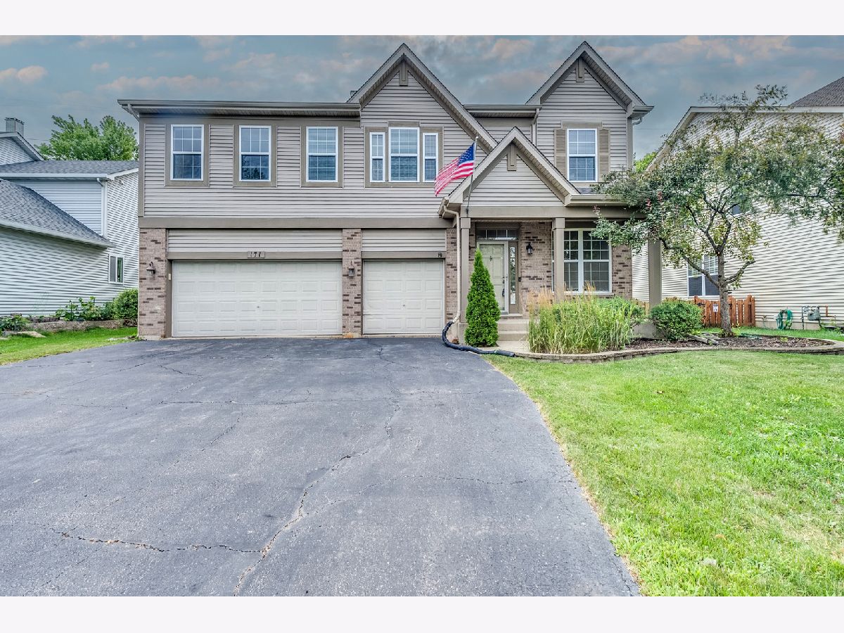 Homes For Sale Lakewood Mills Bartlett Illinois, 171 Silbury Drive