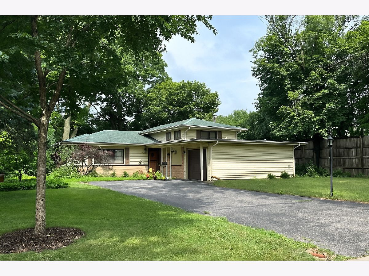 Homes & Condos & Townhomes Sold Swainwood Glenview Illinois, 1348 Pinehurst