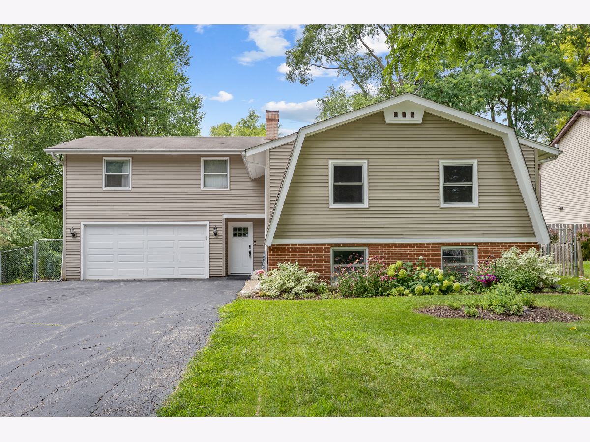  For Sale Island Lake Illinois, 3217 Midway Drive