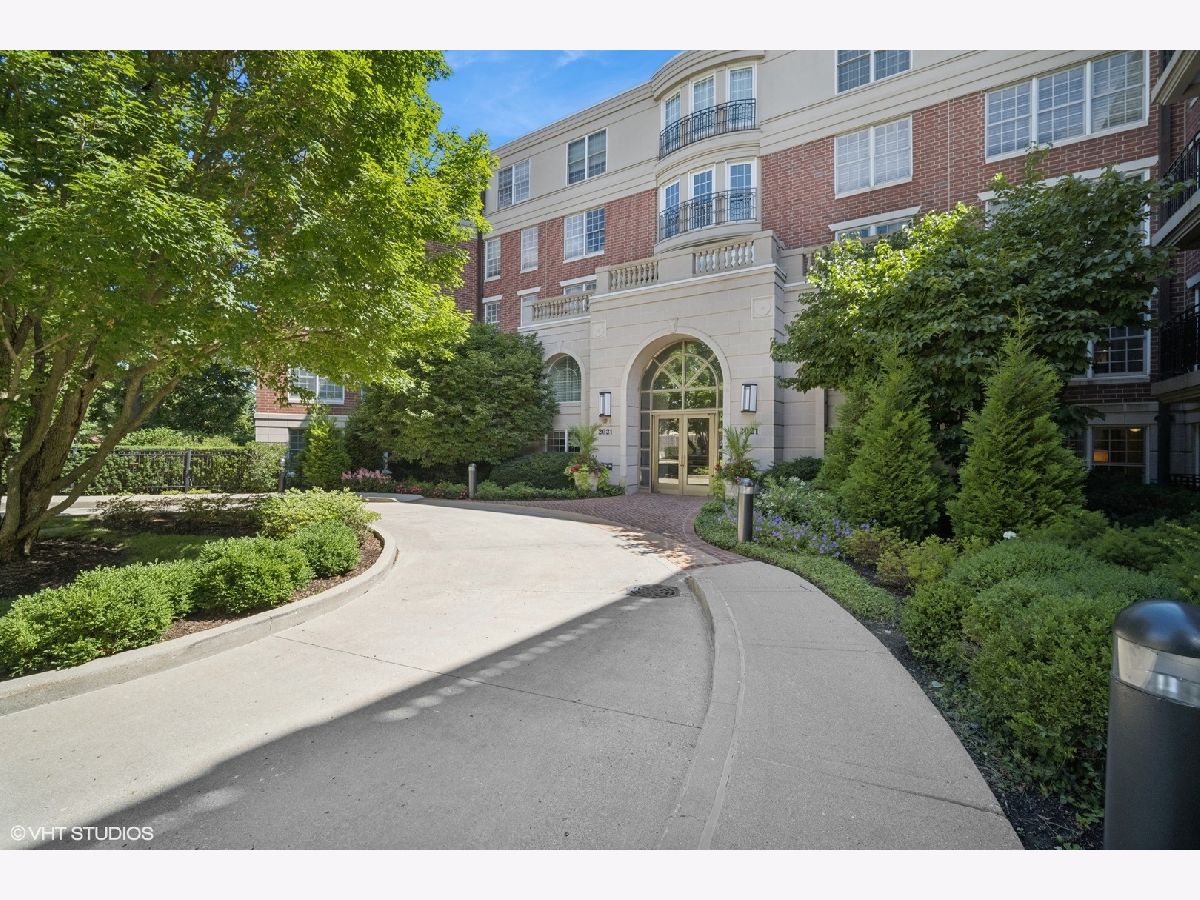  For Sale Highland Park Illinois, 2021 Saint Johns Avenue