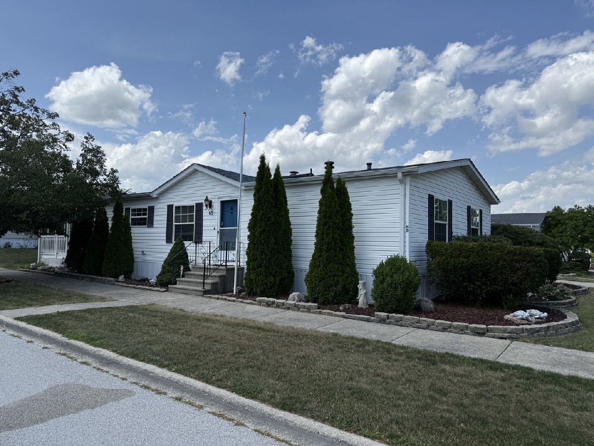  Sold Matteson Illinois, 69 Petunia