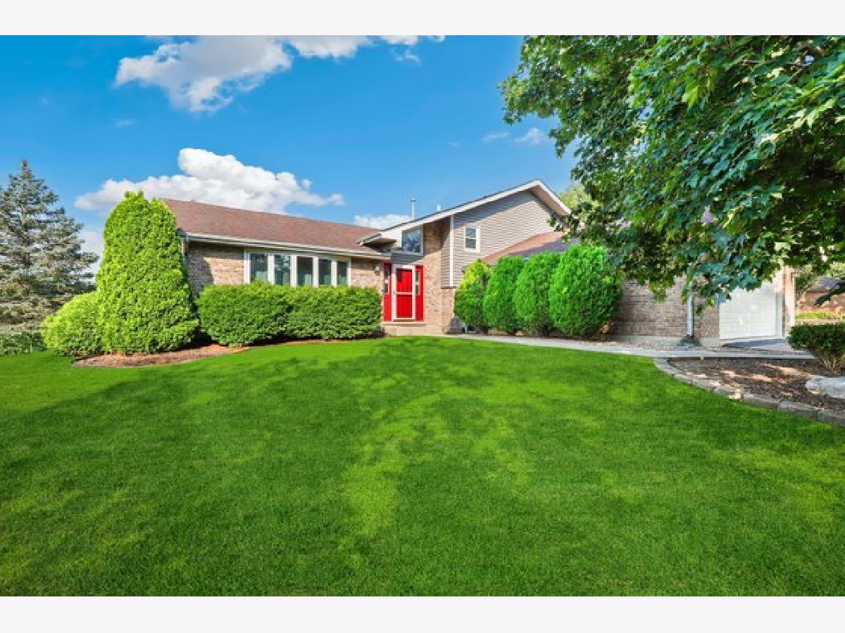  Sold Homer Glen Illinois, 12133 Black Pine