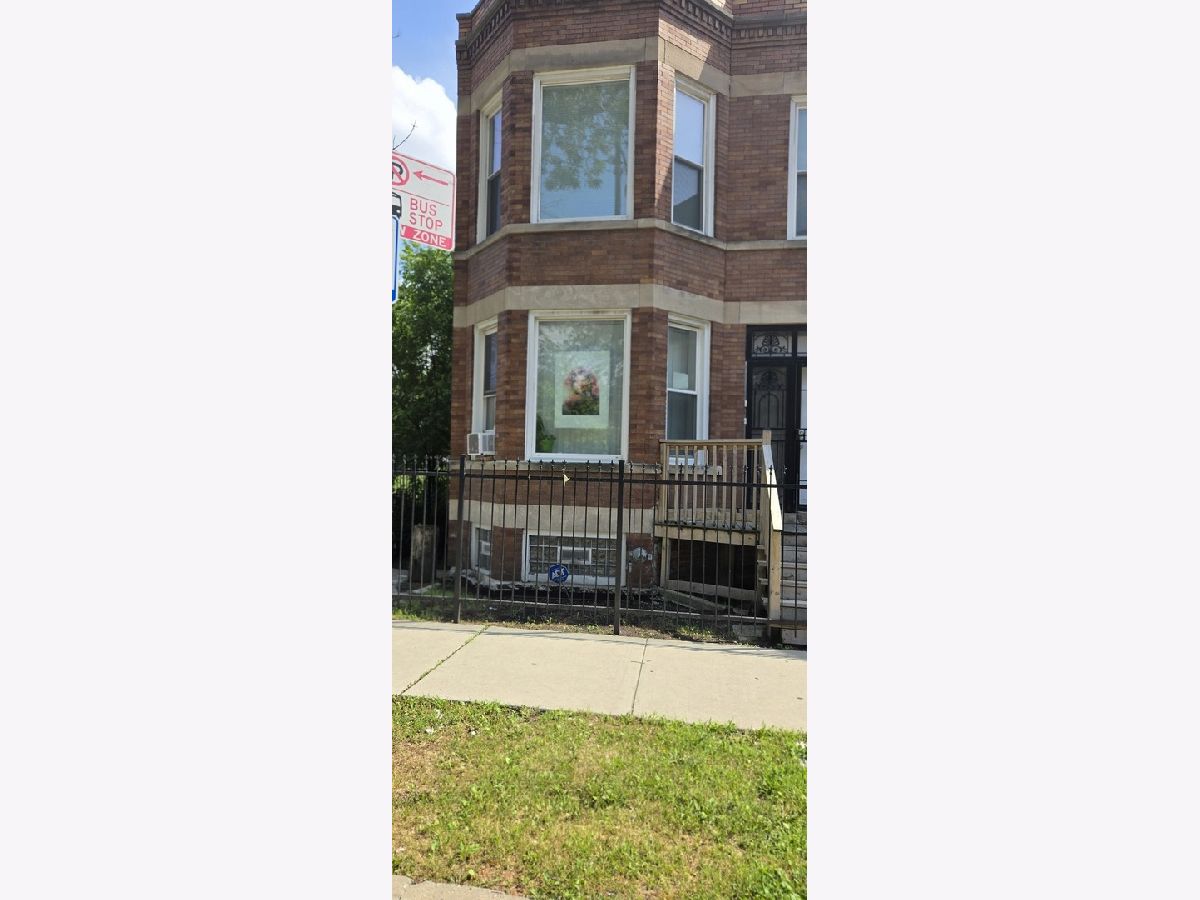 Homes & Townhomes & Condos For Sale Homan Square Chicago Illinois, 2909 Harrison Street
