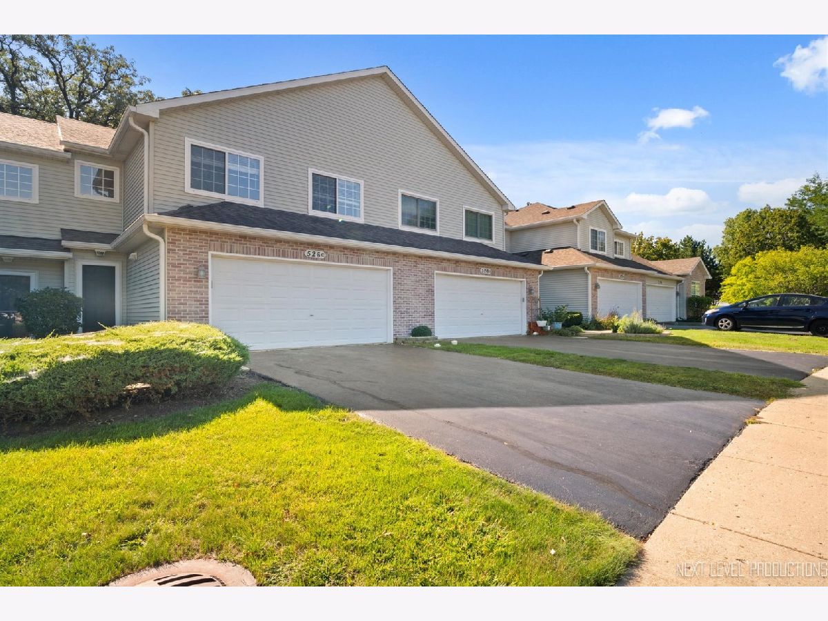  For Sale Sugar Grove Illinois, 526 Mallard Lane
