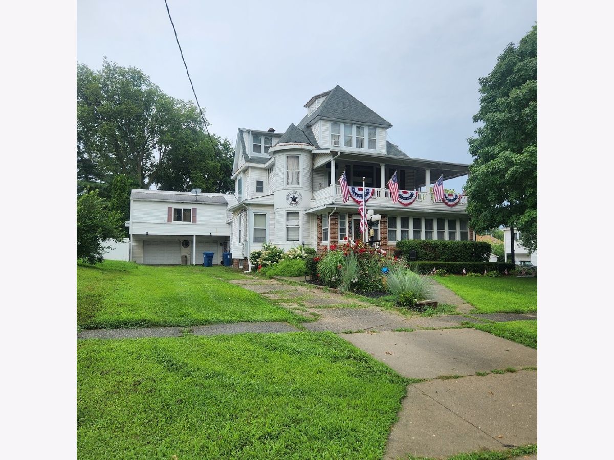  For Sale Watseka Illinois, 330 Locust Street