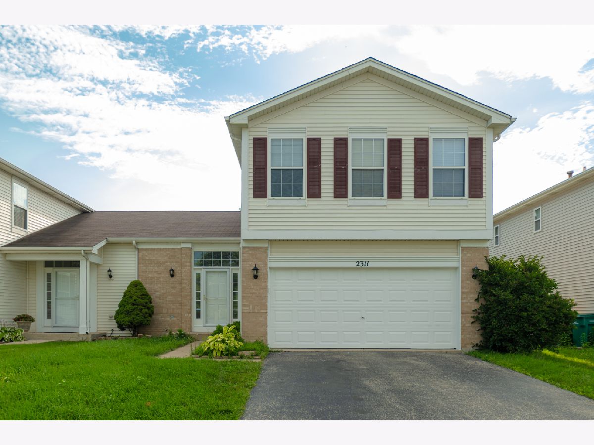 Homes & Townhomes Rented Kendall Ridge Plainfield Illinois, 2311 Carpenter