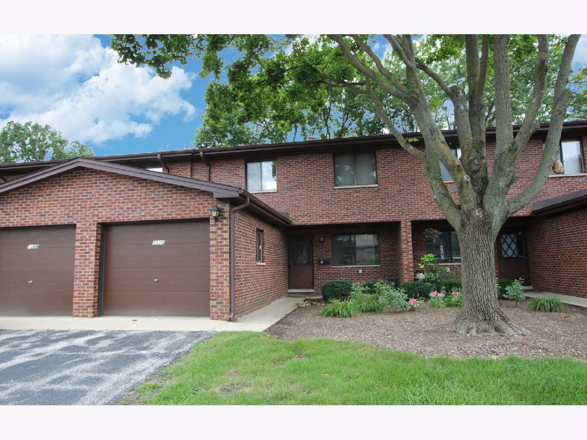  Sold Lake Zurich Illinois, 1175 Hunters
