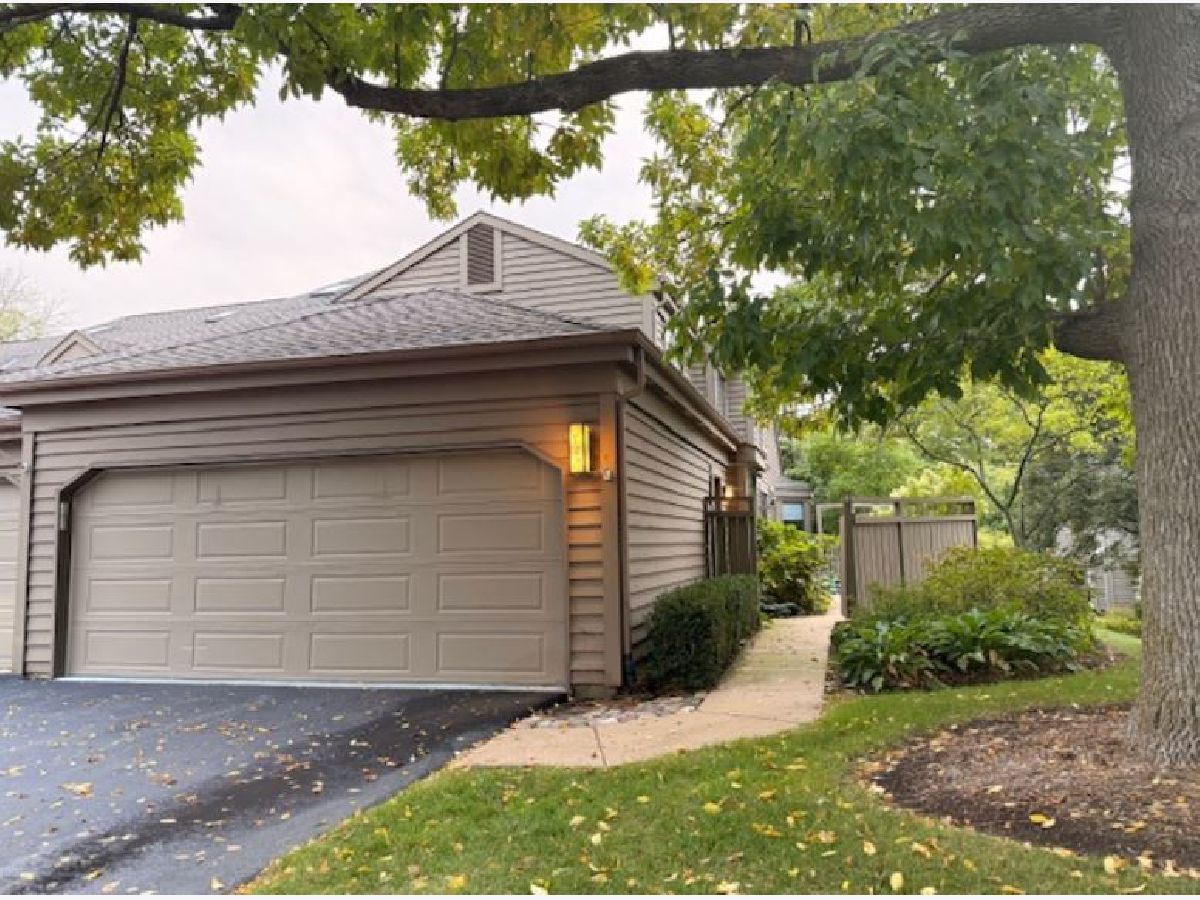  For Sale Lake Barrington Illinois, 728 Golf Lane