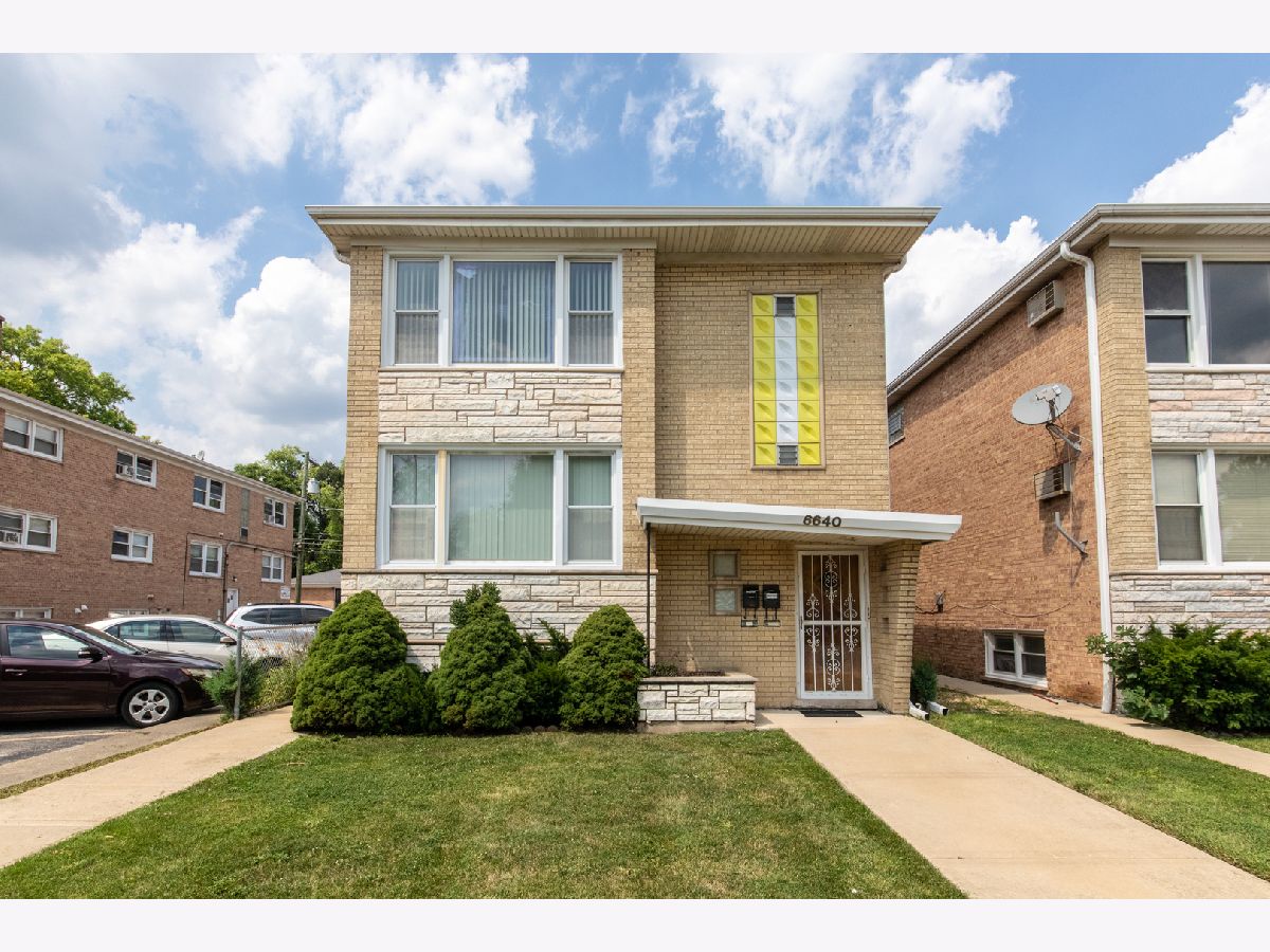  Rented Harwood Heights Illinois, 6640 Gunnison