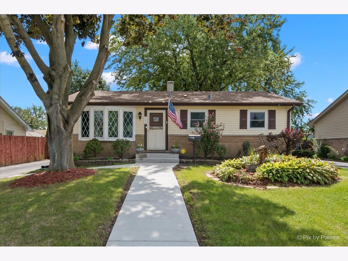  For Sale Addison Illinois, 539 Rose Avenue