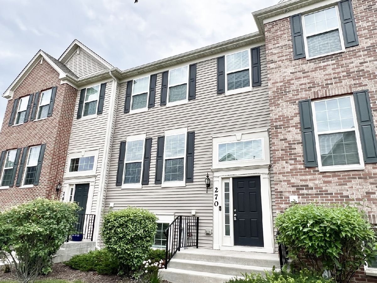 Townhomes & Condos For Sale Lake Street Square Grayslake Illinois, 270 Lionel Drive
