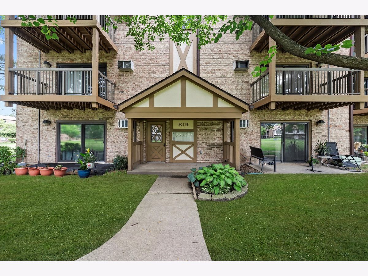  Sold Arlington Heights Illinois, 819 Dwyer