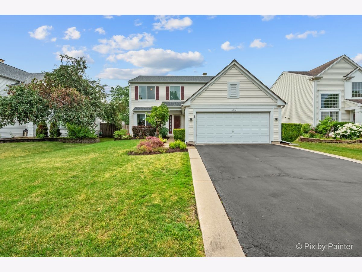 Townhomes & Condos & Homes For Sale Amber Grove Bartlett Illinois, 534 Ivory Lane