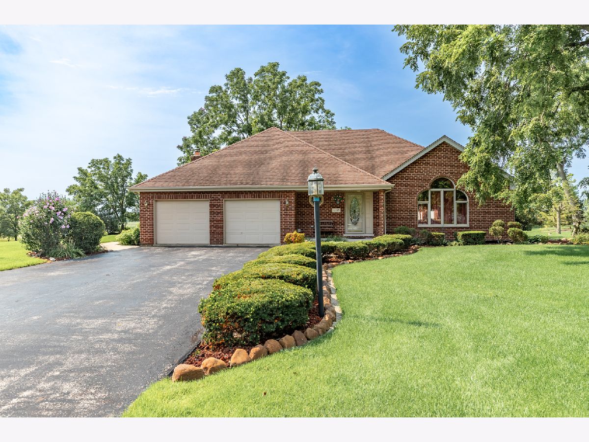 Homes Sold Chessington Grove East New Lenox Illinois, 12215 Cashlenan