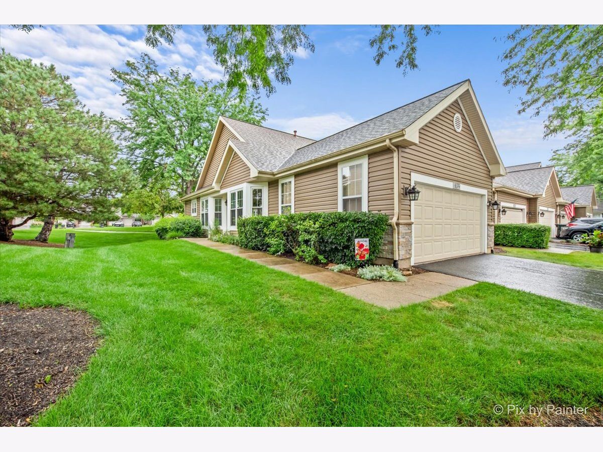 Townhomes & Condos Sold Bennington On The Lake Carol Stream Illinois, 1079 Ridgefield