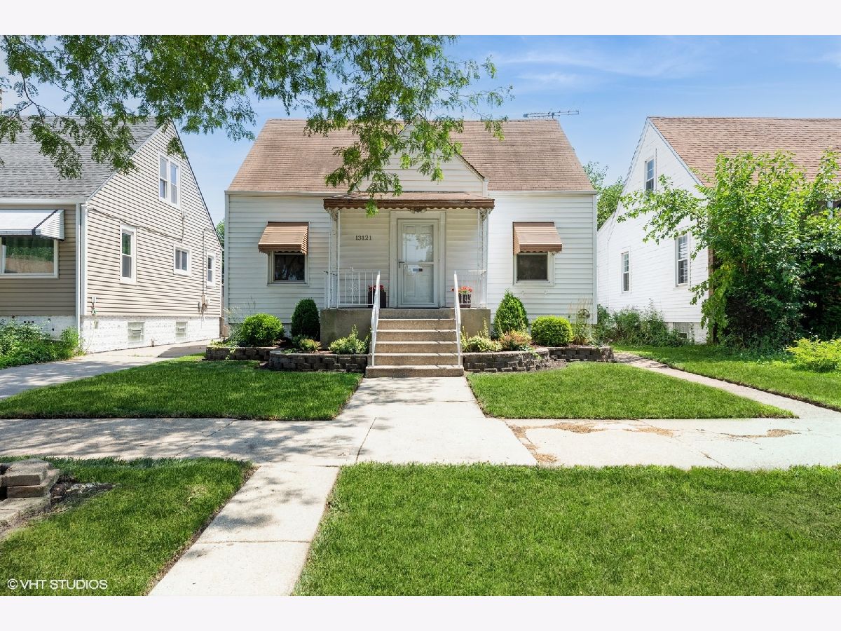 Sold Chicago Illinois, 13121 Muskegon