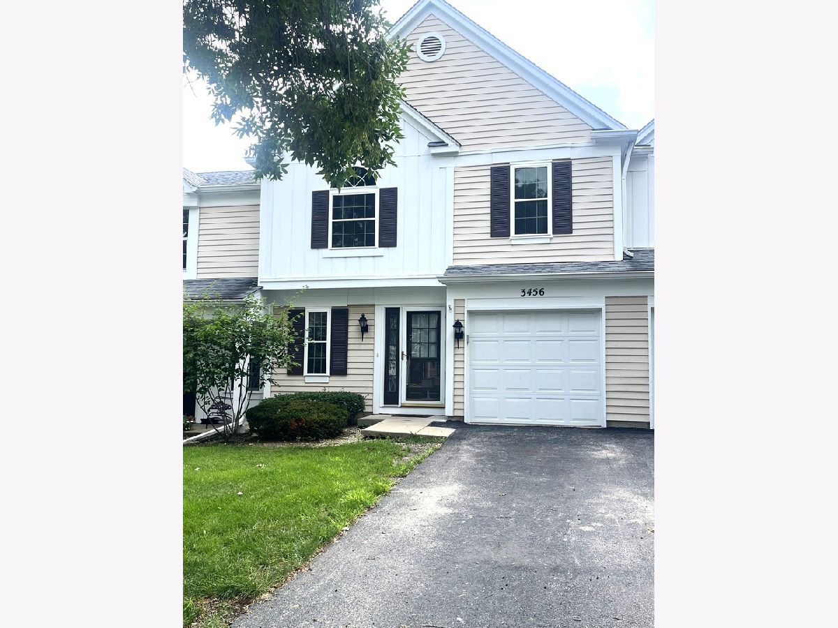 Townhomes & Condos & Homes Rented Diamond Bay Aurora Illinois, 3456 Saint Barthelemy