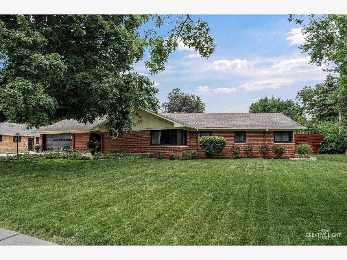  Sold Sandwich Illinois, 121 3rd