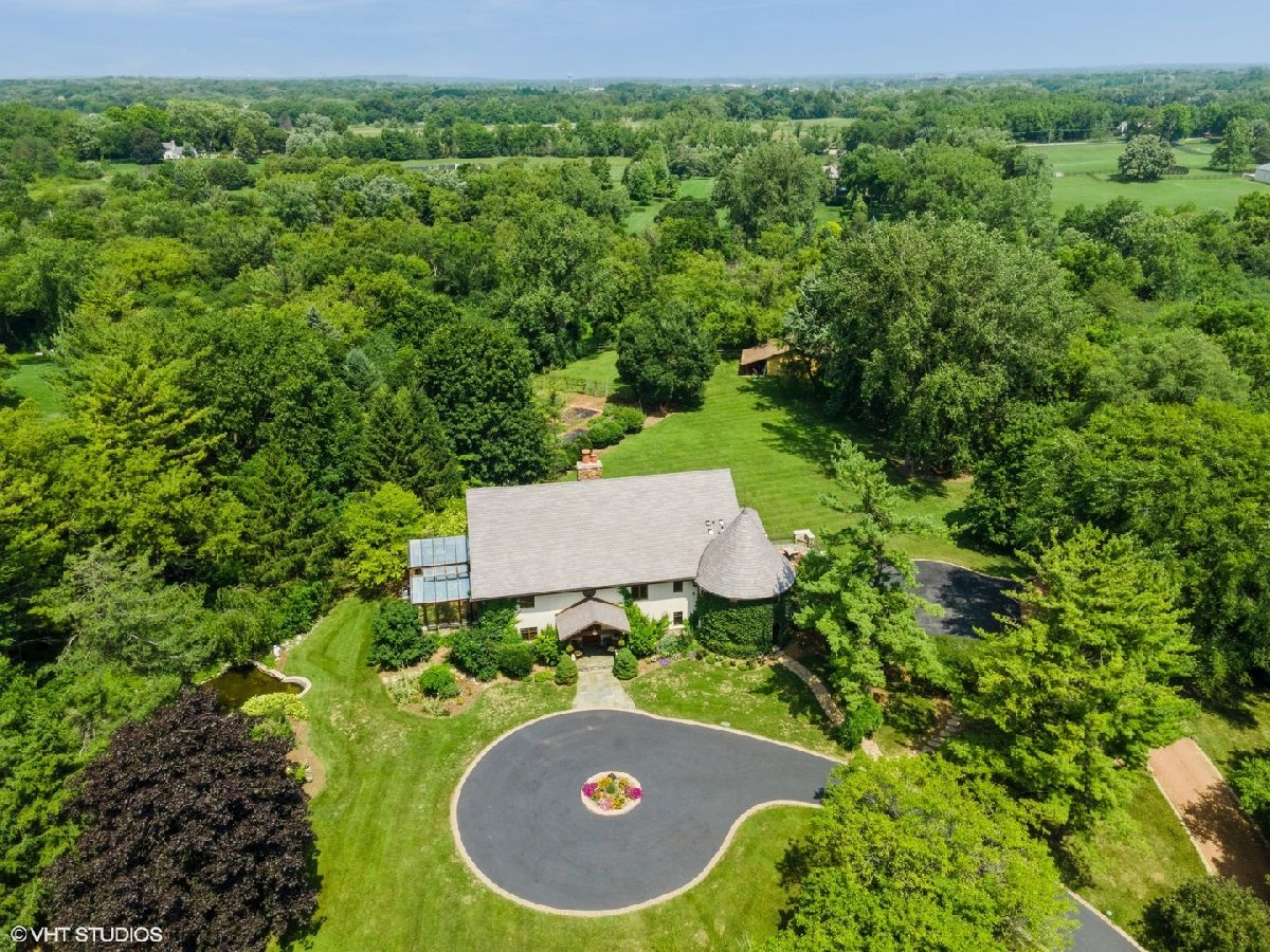  For Sale Barrington Hills Illinois, 236 Steeplechase Road