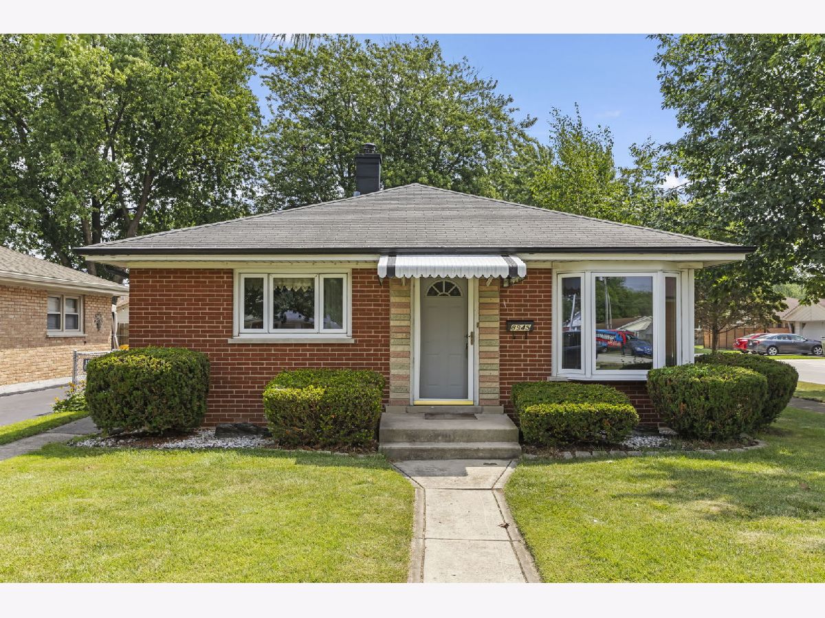 Homes Sold Lawn Heights Oak Lawn Illinois, 8945 Sproat