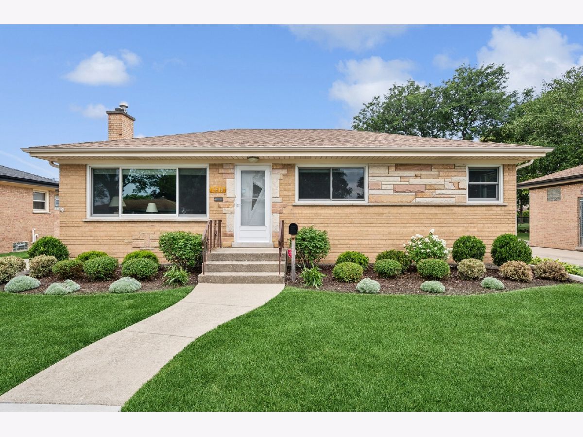  For Sale Niles Illinois, 7818 Oleander Avenue