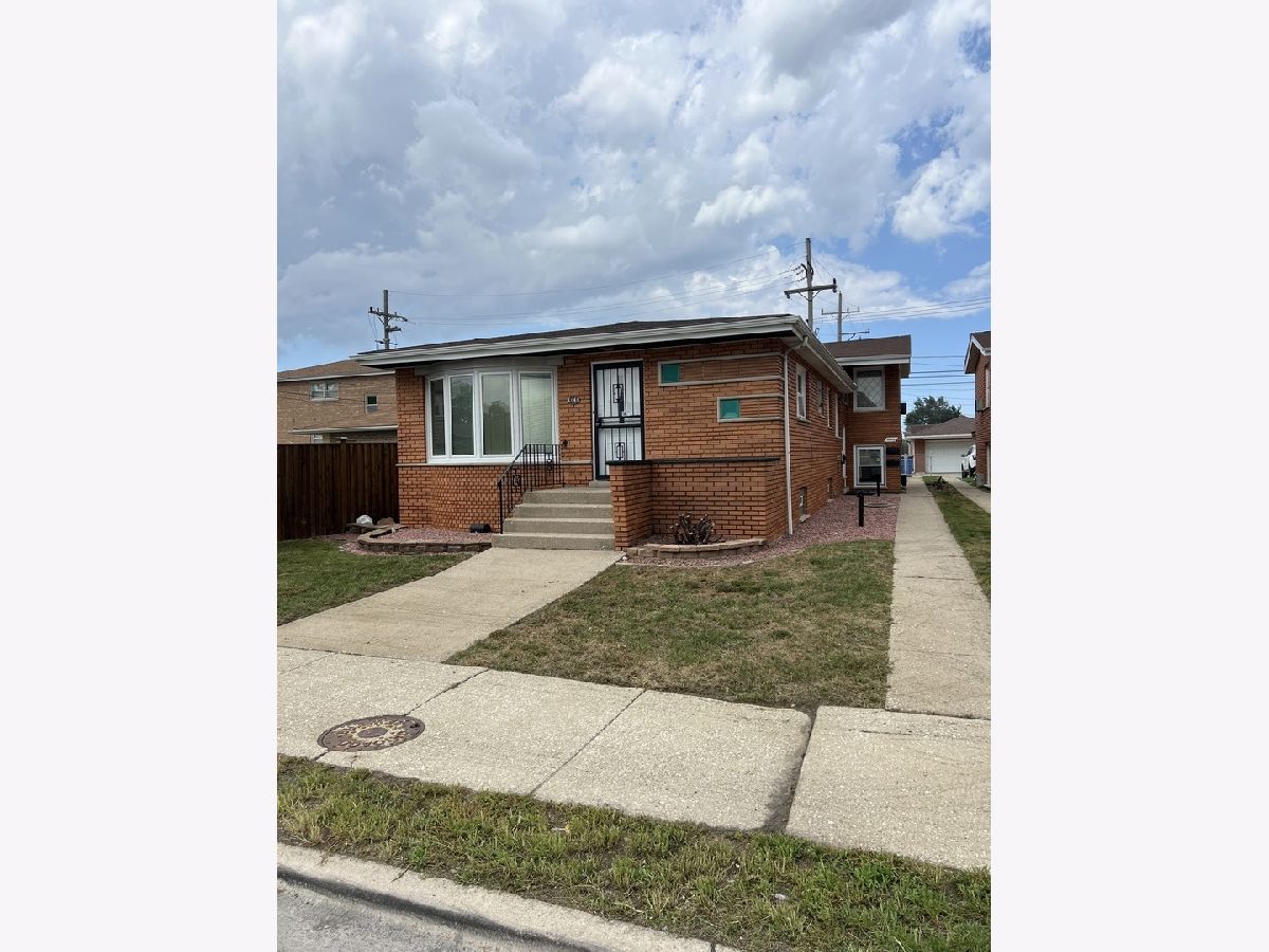  Rented Chicago Illinois, 4148 87th