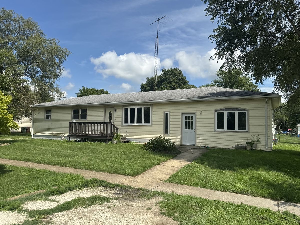  Sold Clifton Illinois, 255 Main