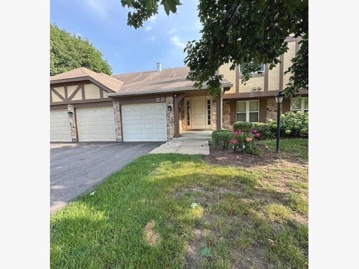 Condos & Townhomes For Rent Lake Park Manor Vernon Hills Illinois, 181 Brook