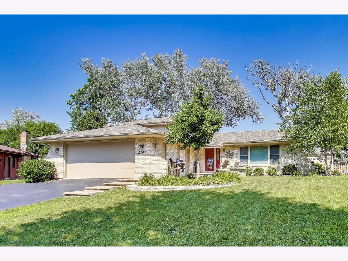  Sold Woodridge Illinois, 8307 Chelsea