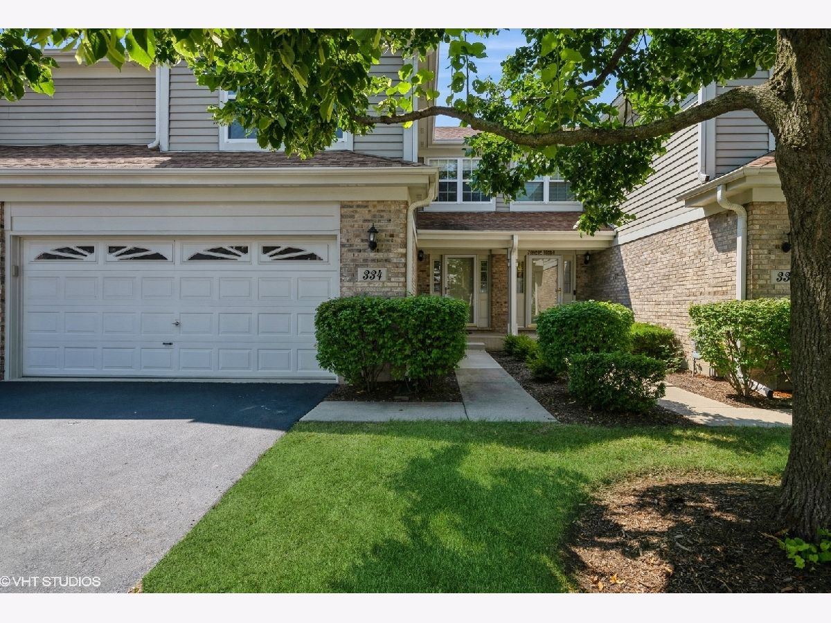 Townhomes & Homes For Sale Grosse Pointe Circle Vernon Hills Illinois, 334 Bloomfield Court