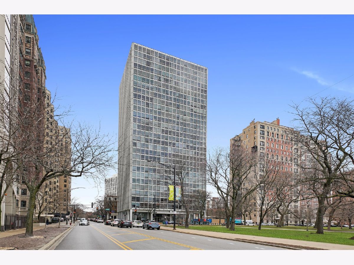  Rented Chicago Illinois, 2400 Lakeview