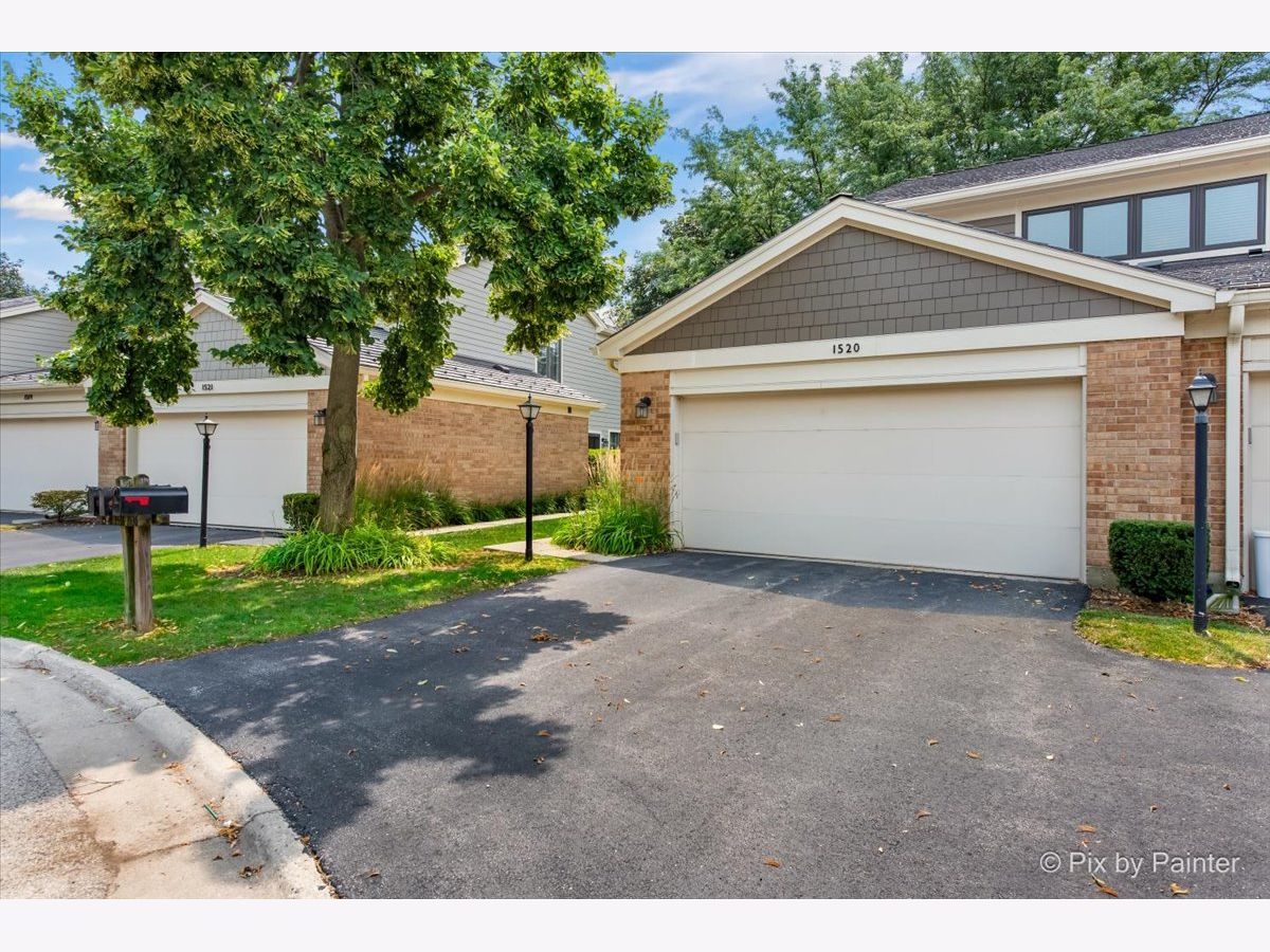  Sold Libertyville Illinois, 1520 Loatonia