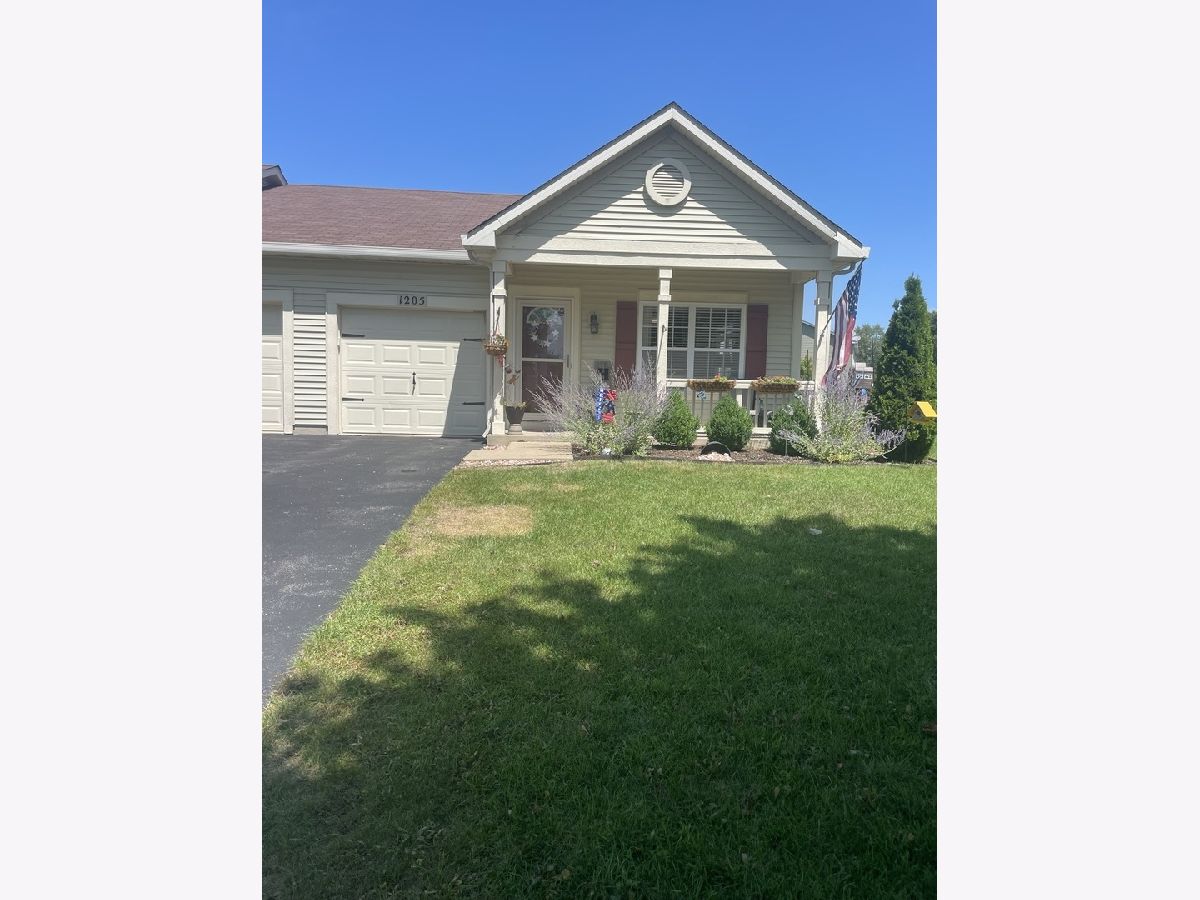  Sold Minooka Illinois, 1205 Burns