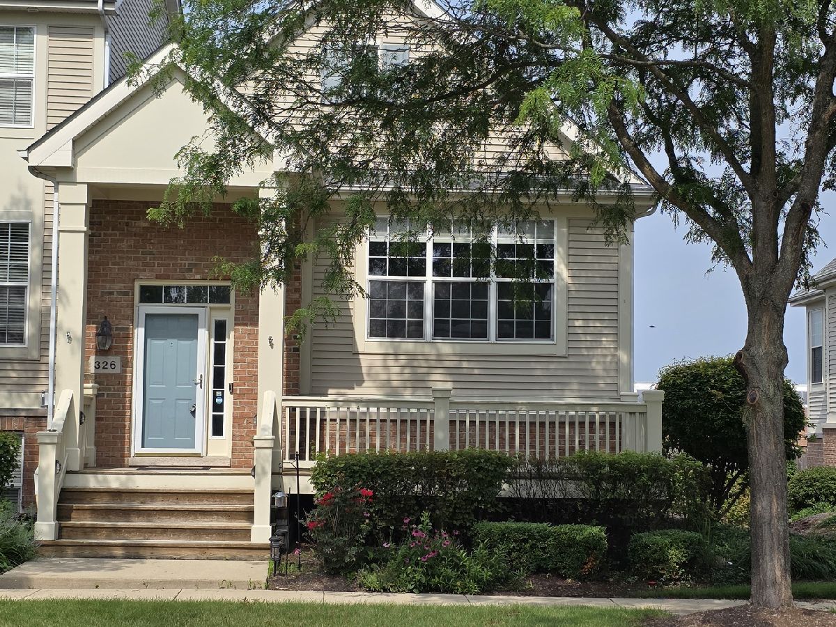  Rented Bartlett Illinois, 326 Broadmoor