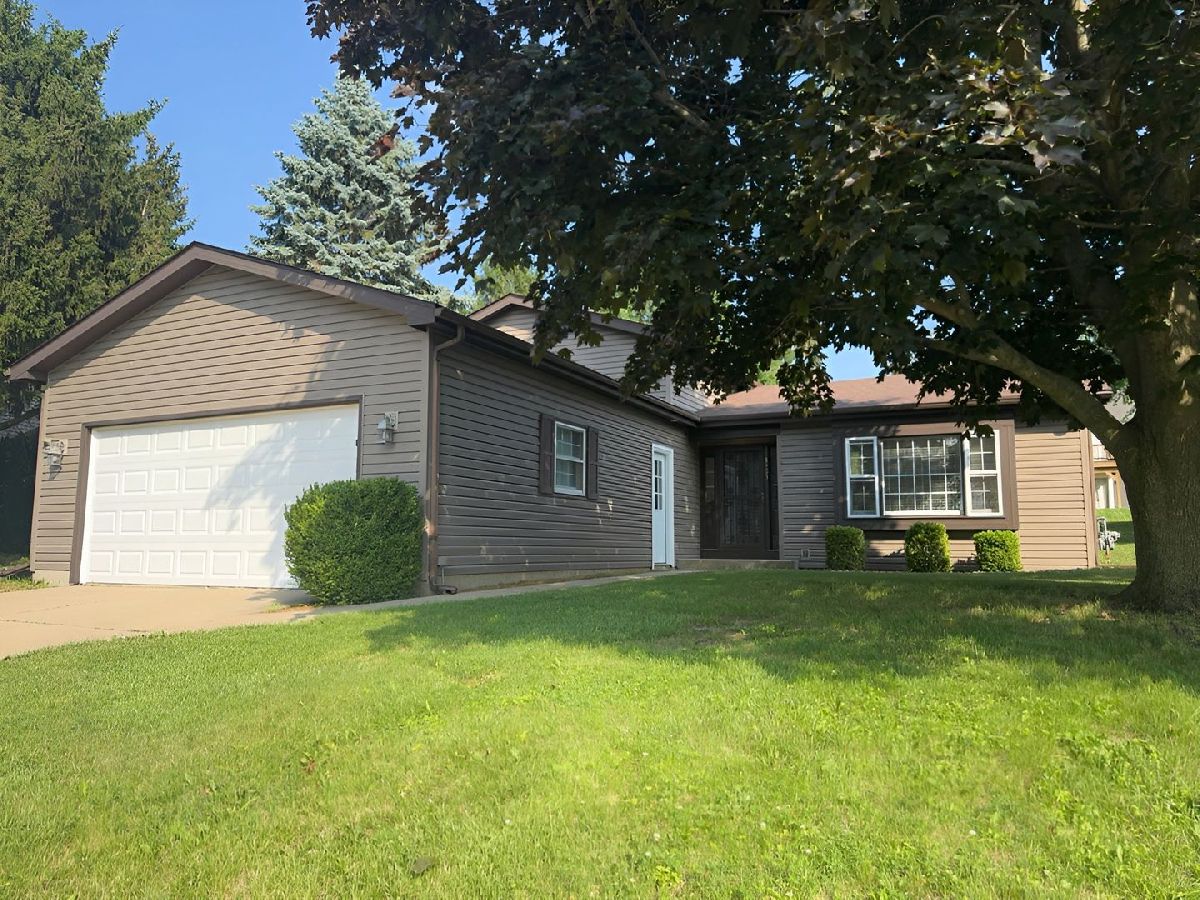 Homes & Condos & Townhomes Sold Winding Creek Mchenry Illinois, 5403 Abbey