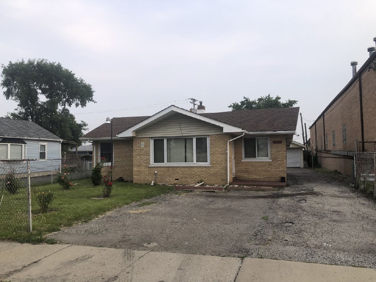  For Sale Nottingham Park Illinois, 7153 72nd Street