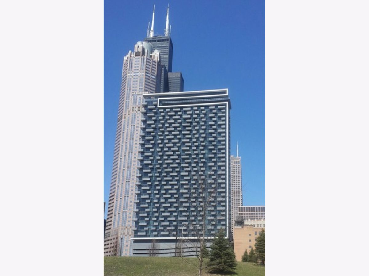  Rented Chicago Illinois, 235 Van Buren