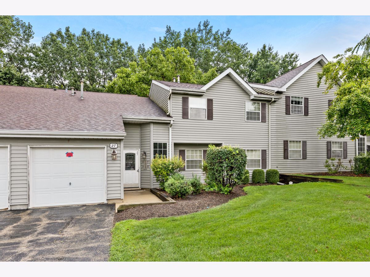  For Rent Streamwood Illinois, 27 Victoria