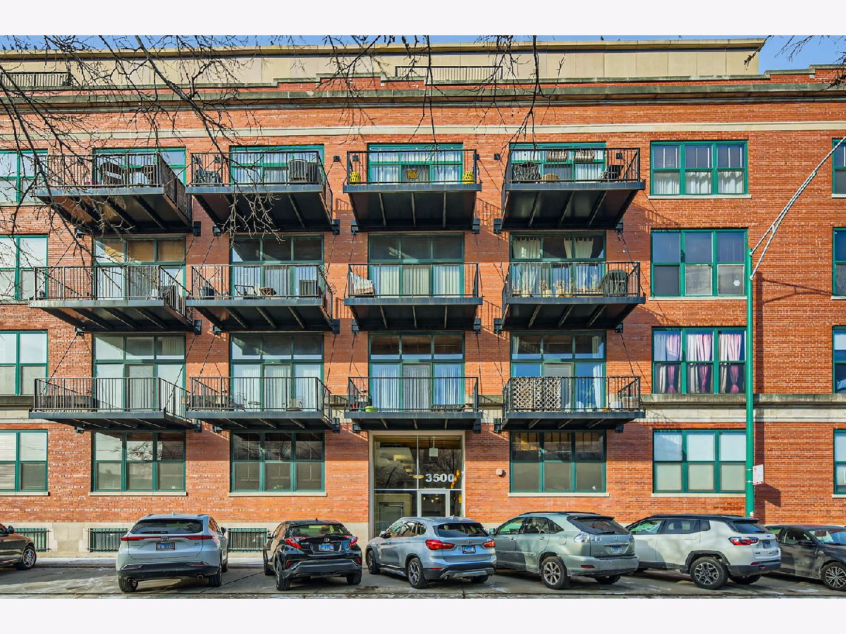 Condos & Townhomes For Sale Union Lofts Chicago Illinois, 3500 Sangamon Street