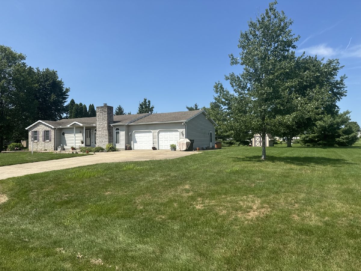  For Sale Clinton Illinois, 5434 Brittany Lane