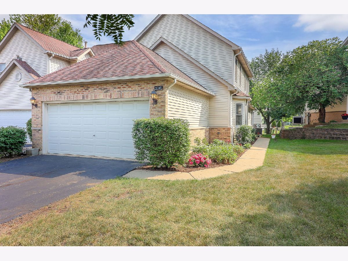 Townhomes & Condos Sold Wildwood Cove St Charles Illinois, 2007 Thornwood