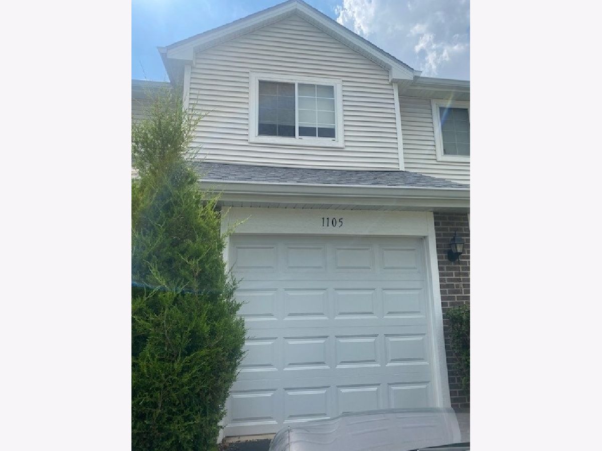  Rented Lombard Illinois, 1105 Cambria