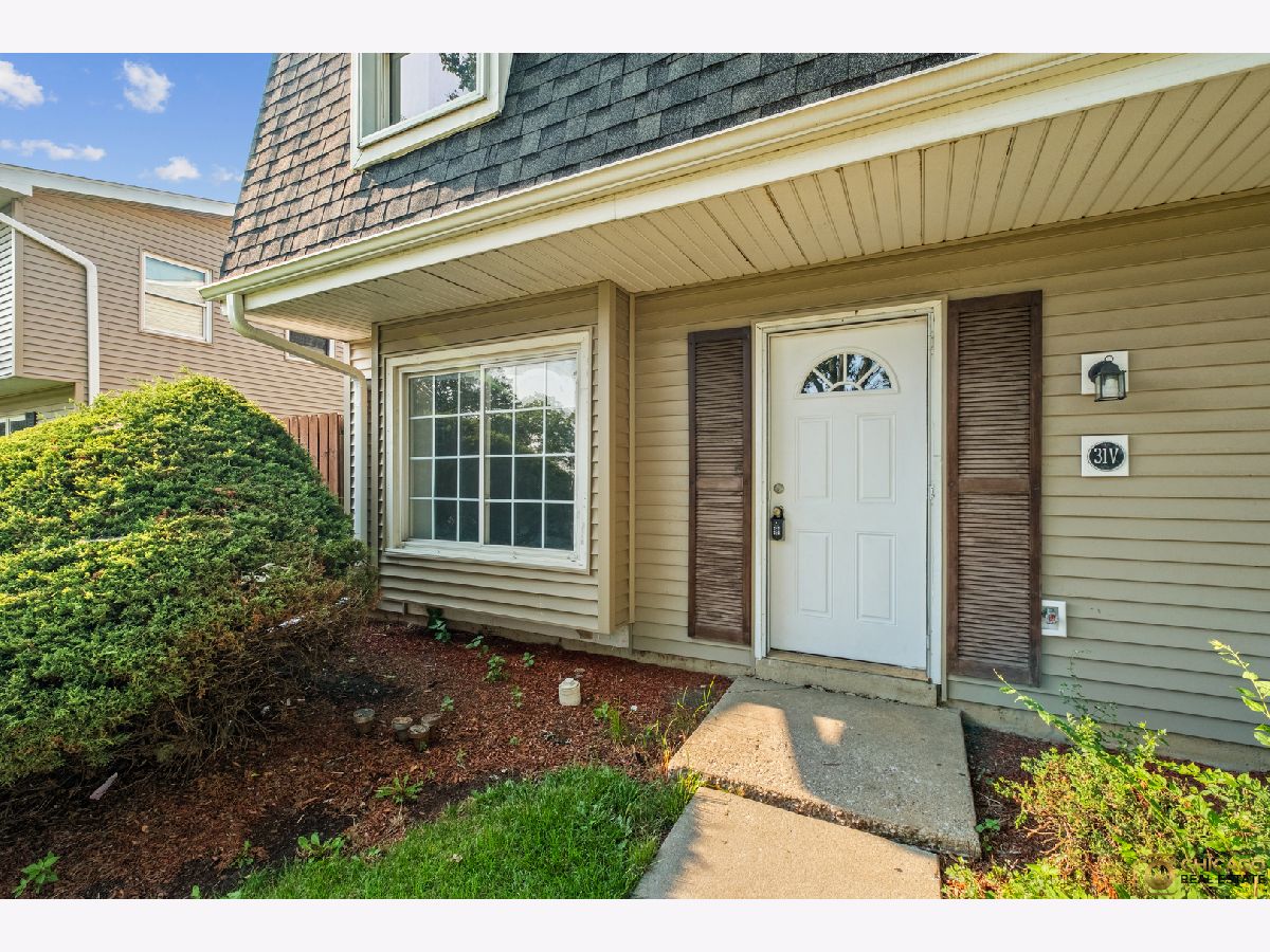  Rented Bolingbrook Illinois, 31V Fernwood