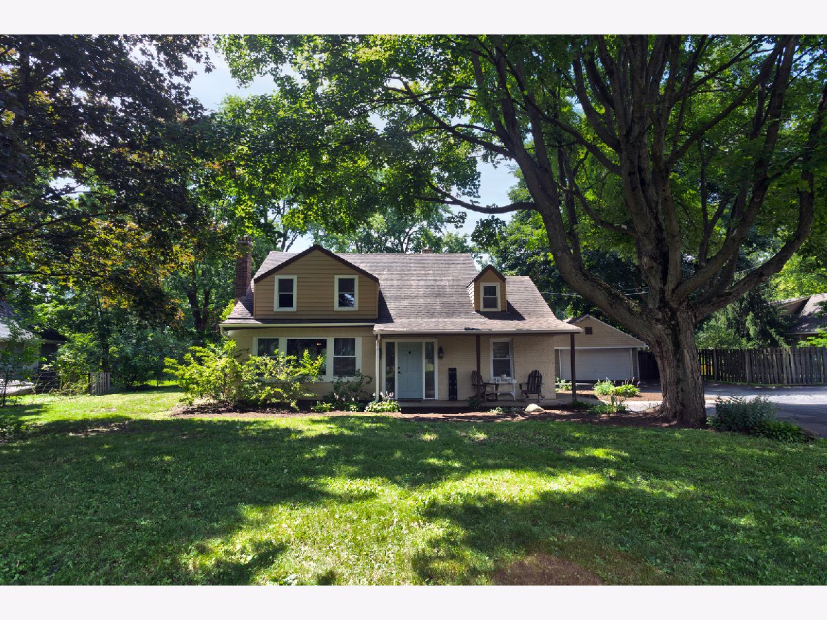 Homes For Sale Crystal Heights Crystal Lake Illinois, 483 Crystal Lake Avenue