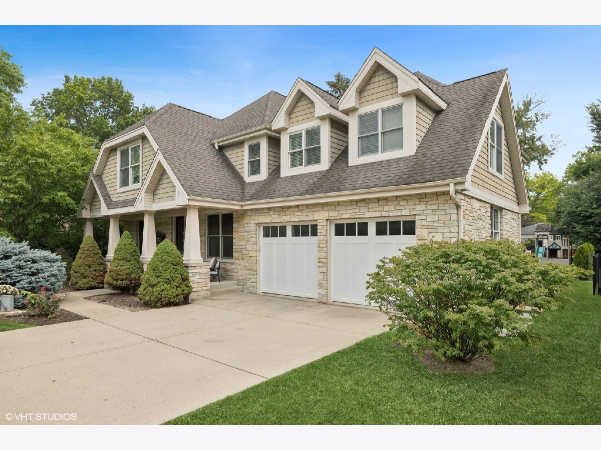 Homes & Condos & Townhomes Sold Pioneer Park Arlington Heights Illinois, 907 Vail
