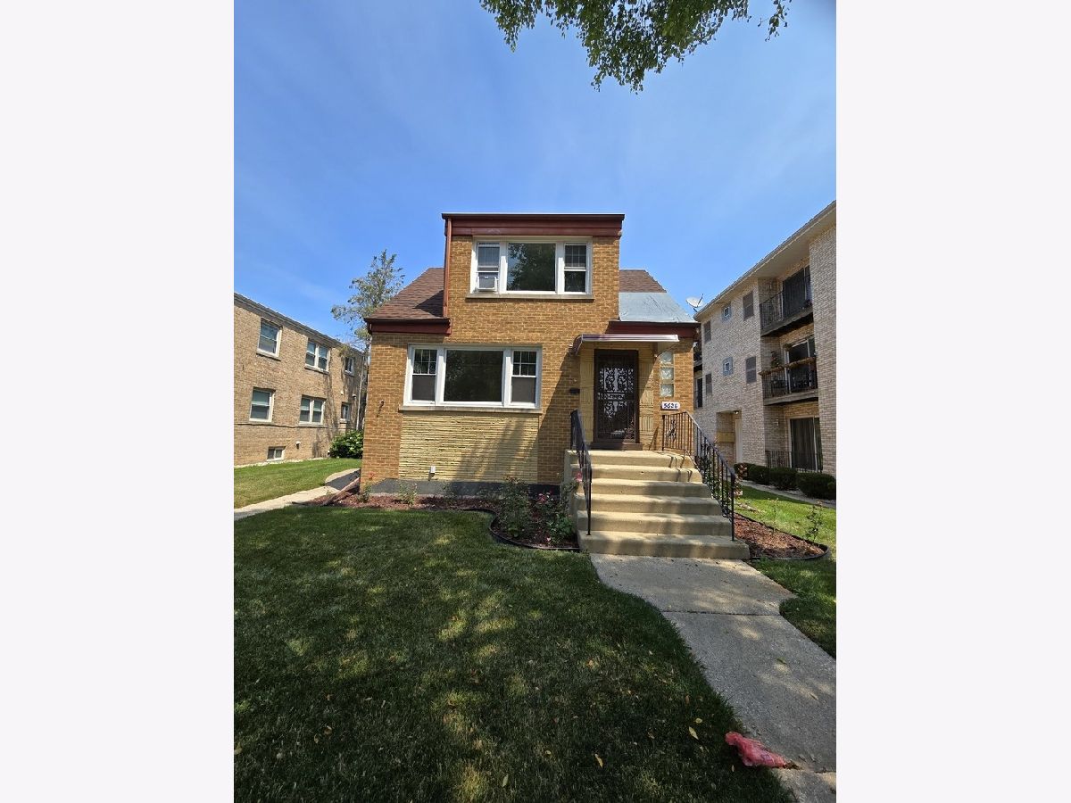  Rented Chicago Illinois, 5628 Higgins