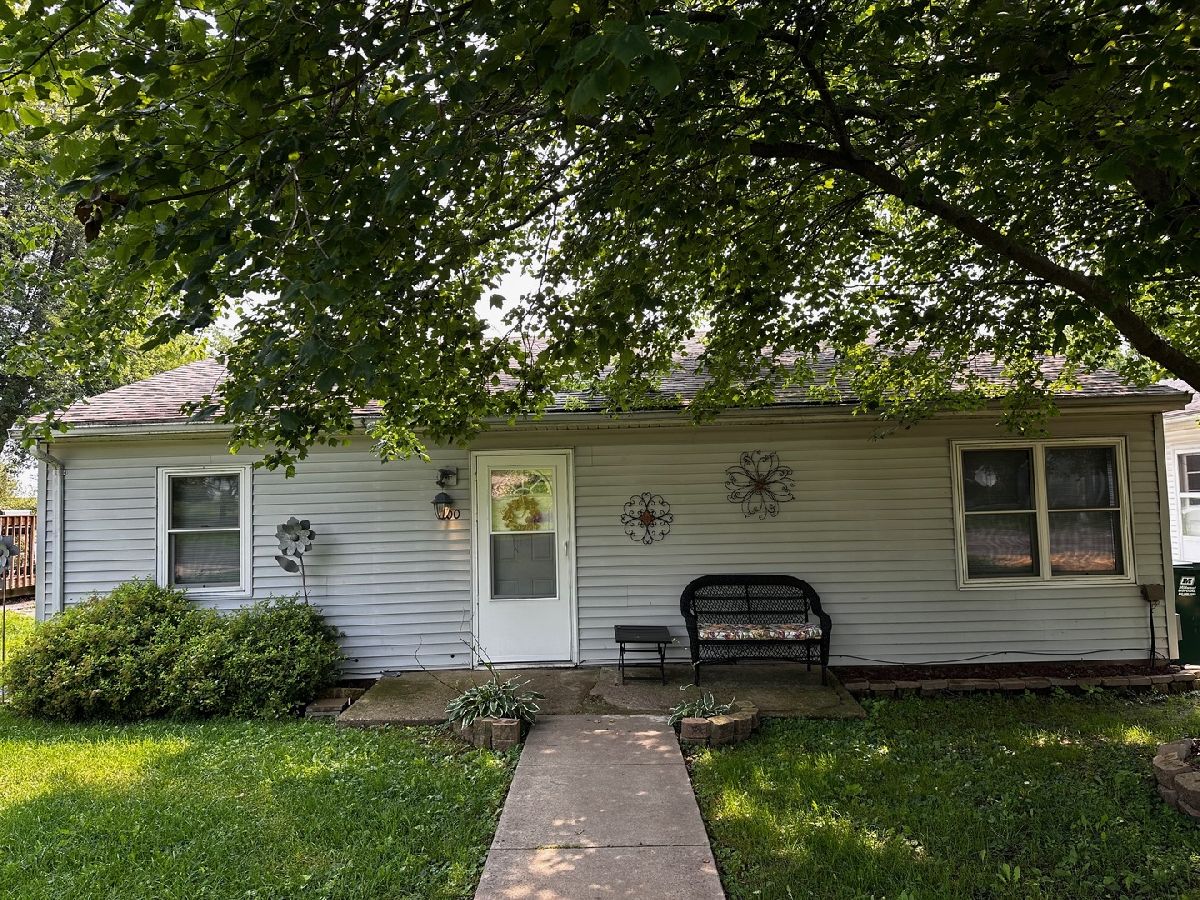  Sold Milledgeville Illinois, 700 Hager